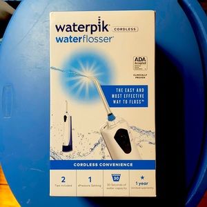 Waterpik cordless Water Flosser Brand New